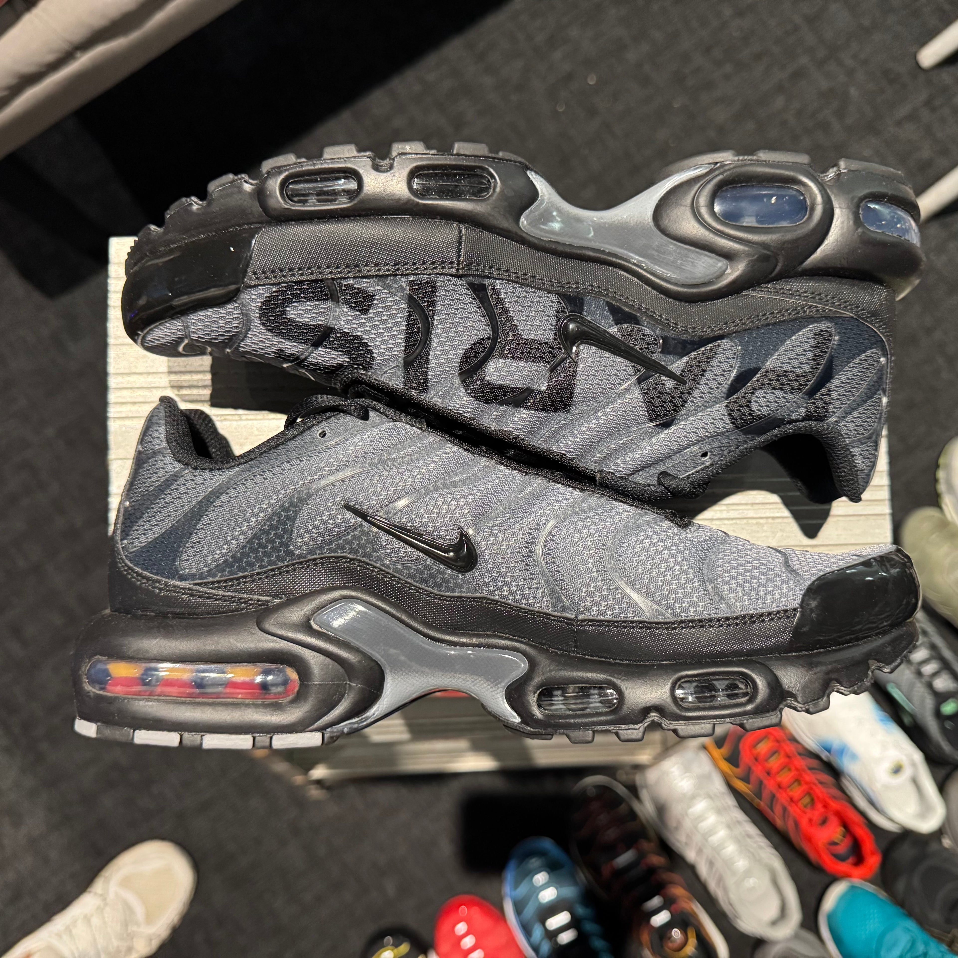 Paris Saint Germain x Nike Air Max Plus TN 'Black Particle Grey' (Brand New)