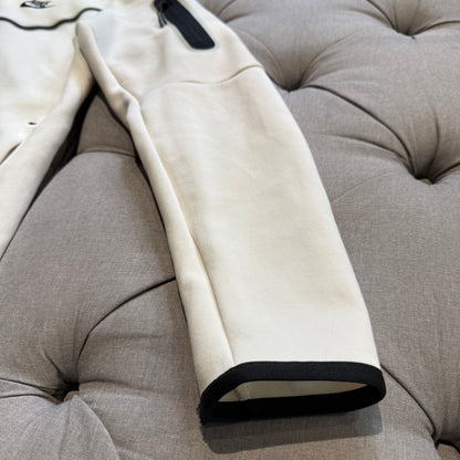 Nike Tech Fleece Jacket 'White Cream' (Second hand)
