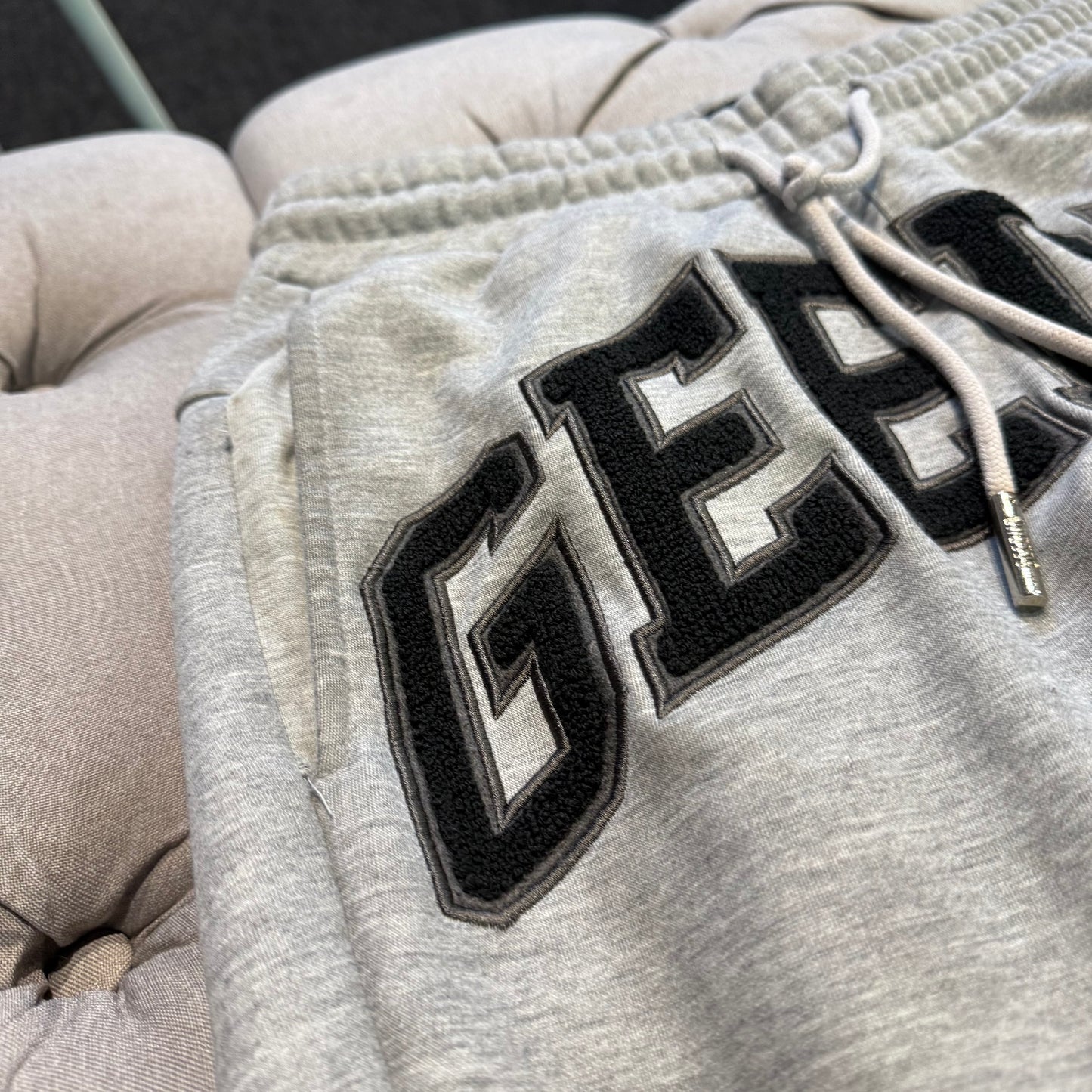 Geedup Team Logo Track Pants 'Grey Black' (Second hand)