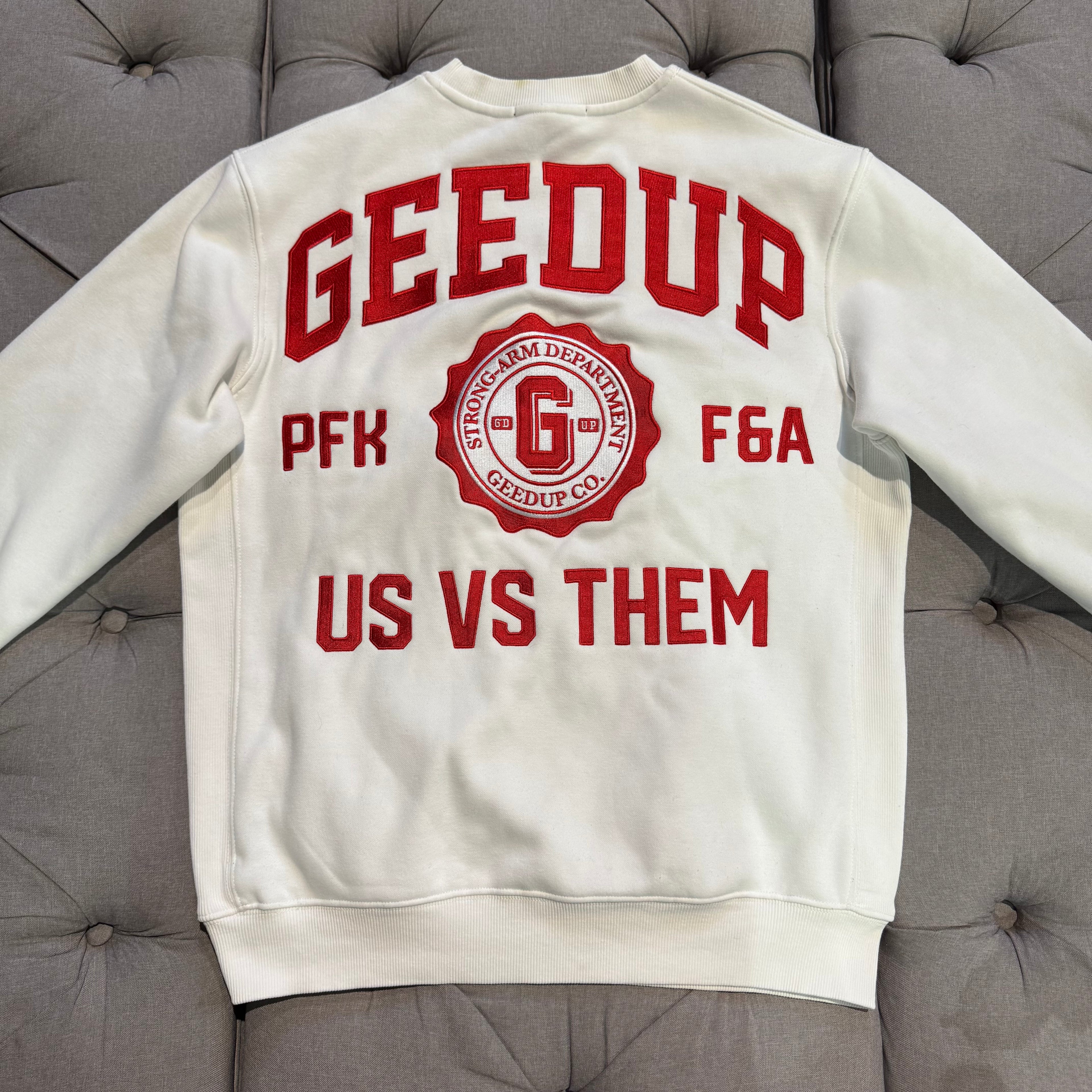 Geedup Strong-Arm Dept Crewneck 'White Red' (Second hand)
