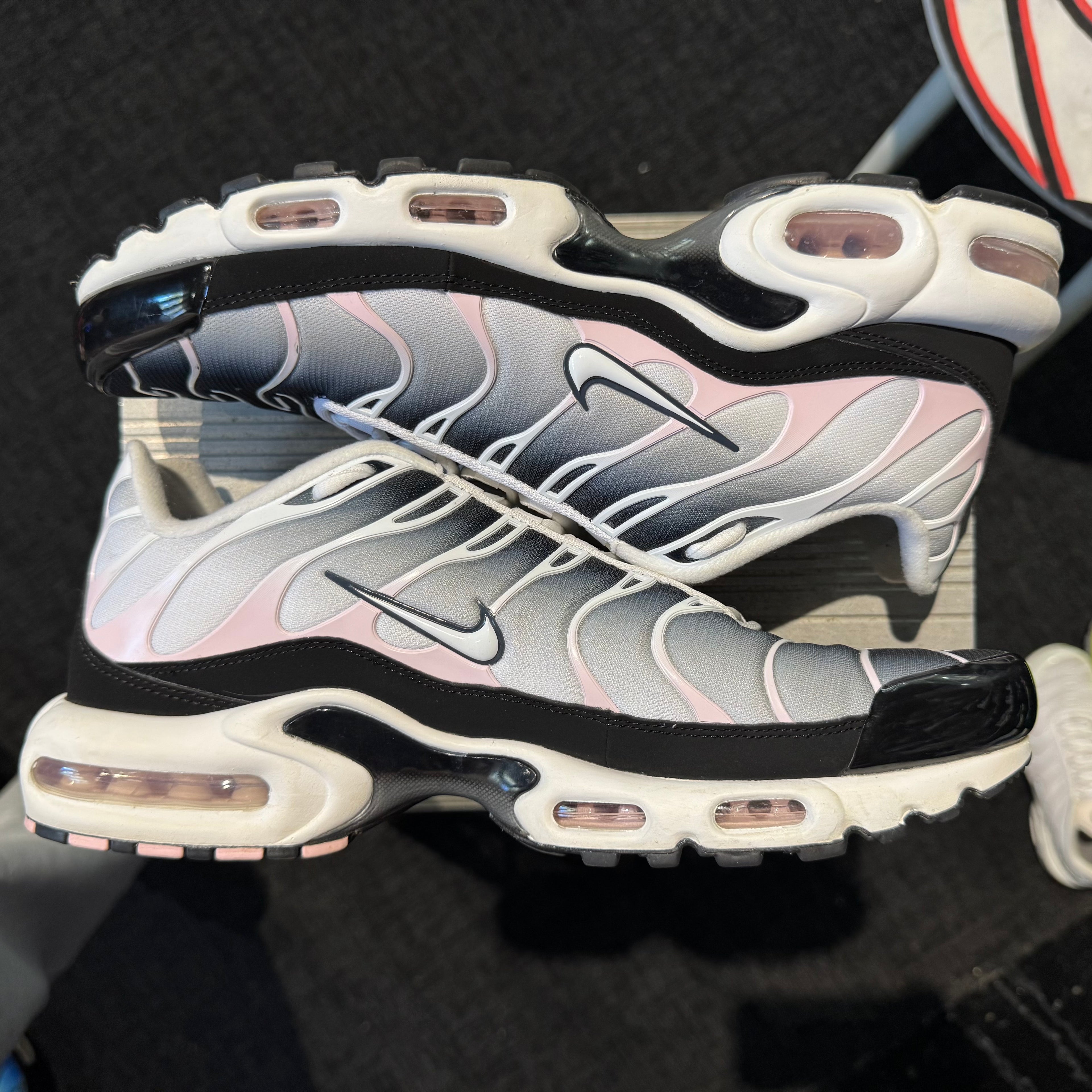 Nike Air Max Plus TN 'Black Pink Foam' (Second hand)