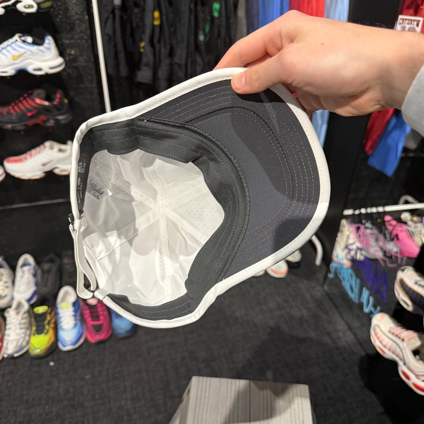 Nike Dri-FIT Club Featherlight Cap 'White Black' (Second hand)