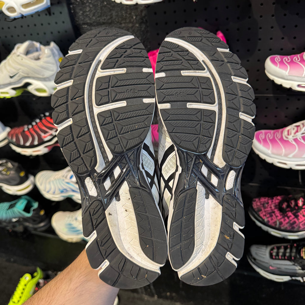 Asics Gel-Kayano 20 'White Black Lightning' (Second hand)