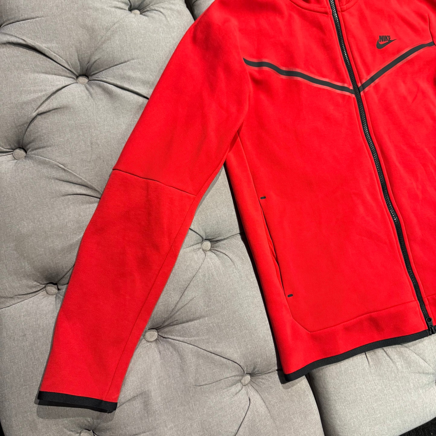 Nike Tech Fleece Jacket 'Red' (Second hand)