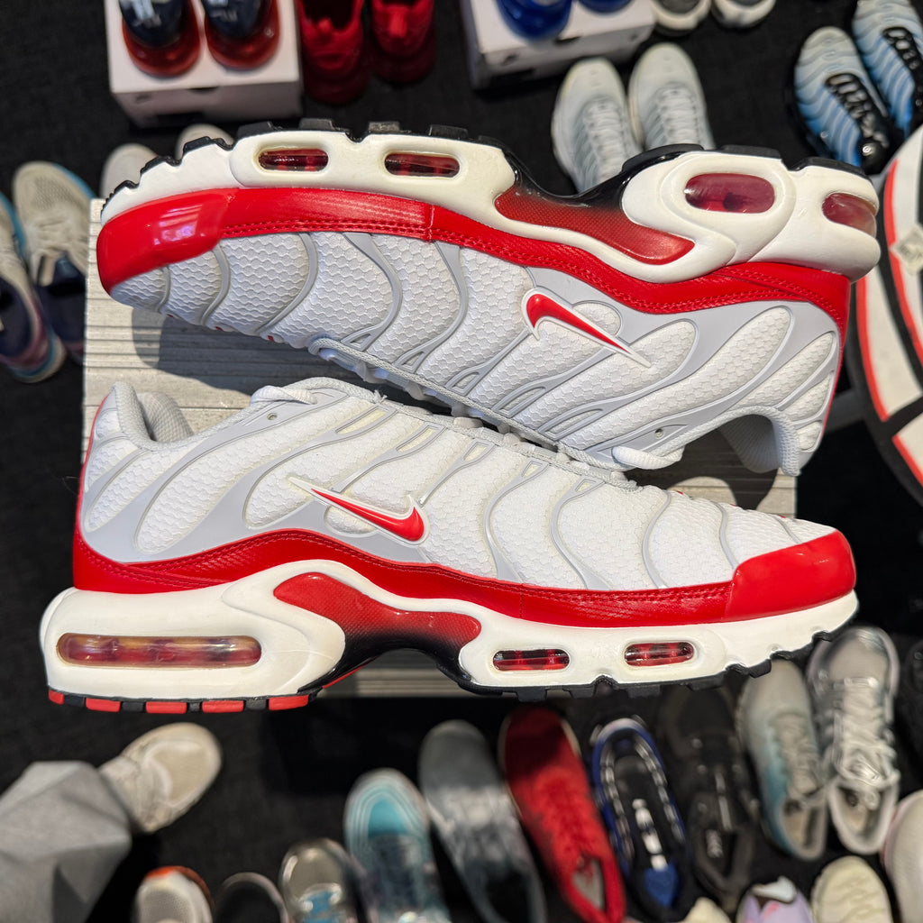 Nike Air Max Plus TN 'White University Red AM1 Tribute Sport Red' (Second hand)