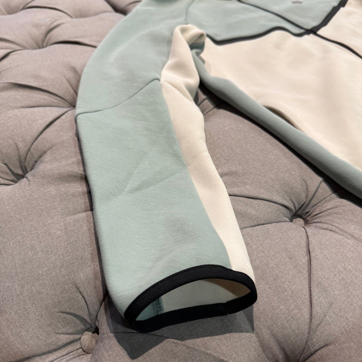 Nike Tech Fleece Jacket 'Cream Mint' (Second hand)