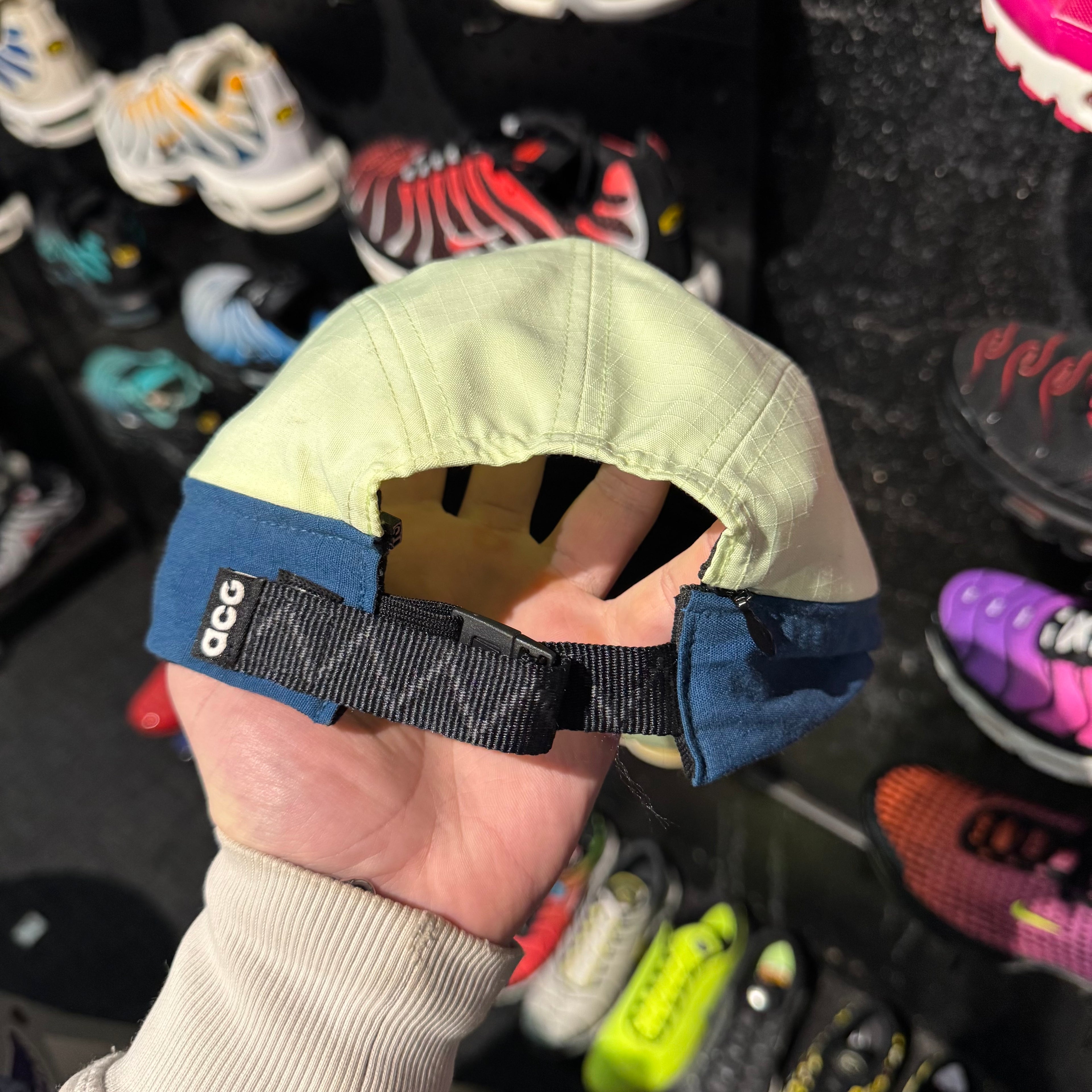 Nike ACG Unzipable Cap 'Navy Neon' (Second Hand)