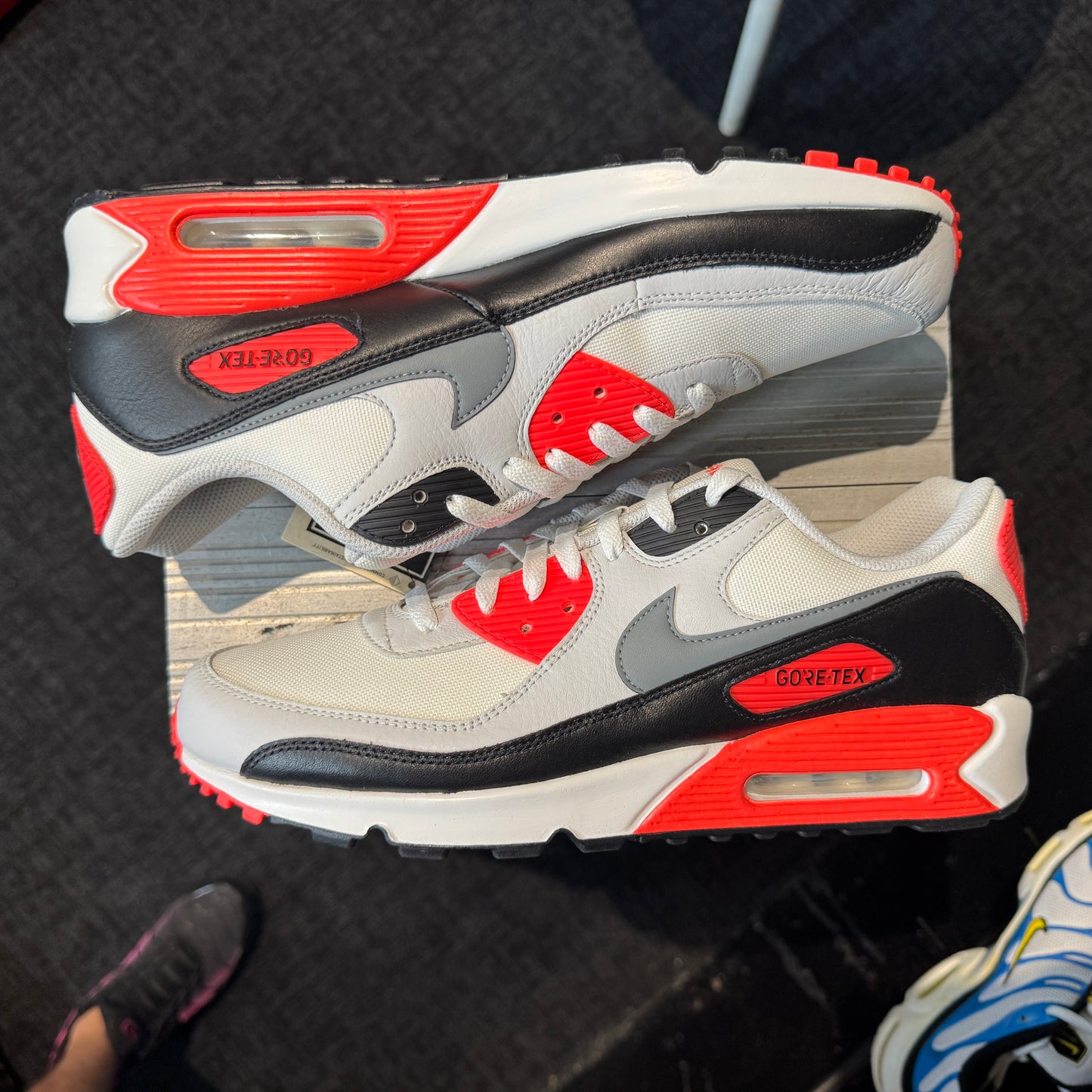 Nike Air Max 90 Gore-Tex 'Cool Grey Infrared' (Brand New)
