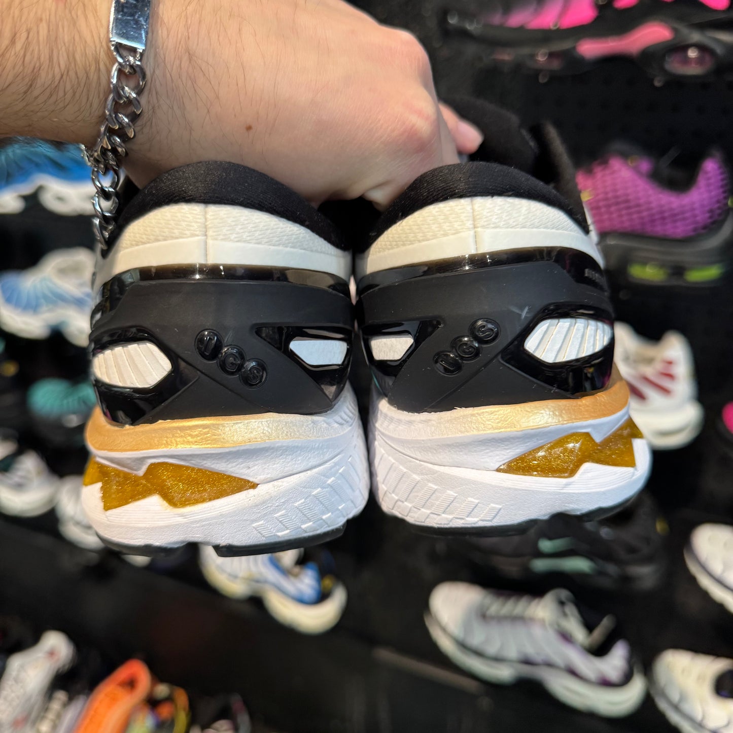 Asics Gel Kayano 27 'White Golden Red' (Second hand)