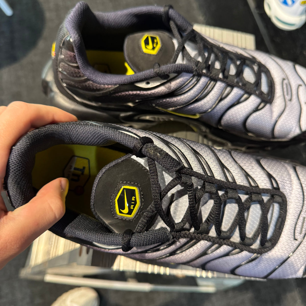 Nike Air Max Plus TN 'Wolf Grey Opti Yellow' (Second hand)