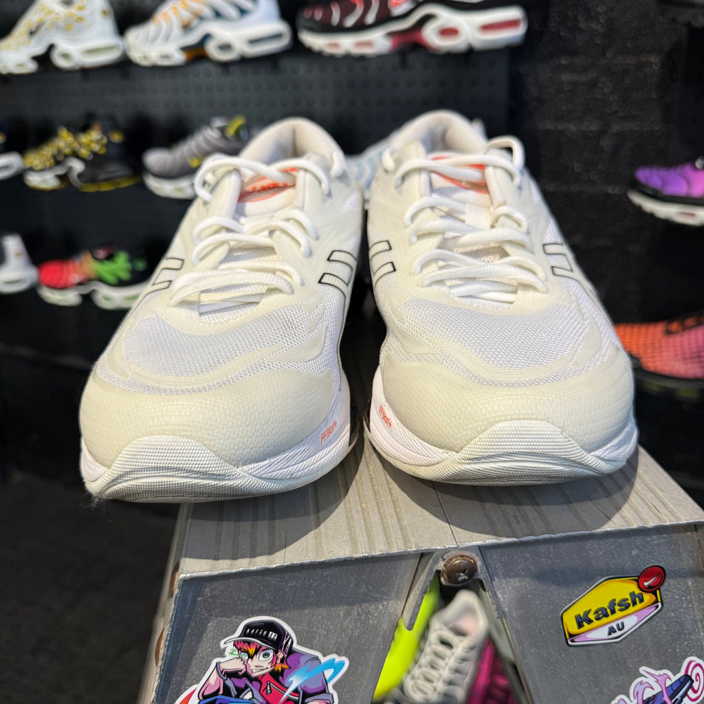 Asics Gel-Quantum 360 8 'White Black Red' (Second hand)