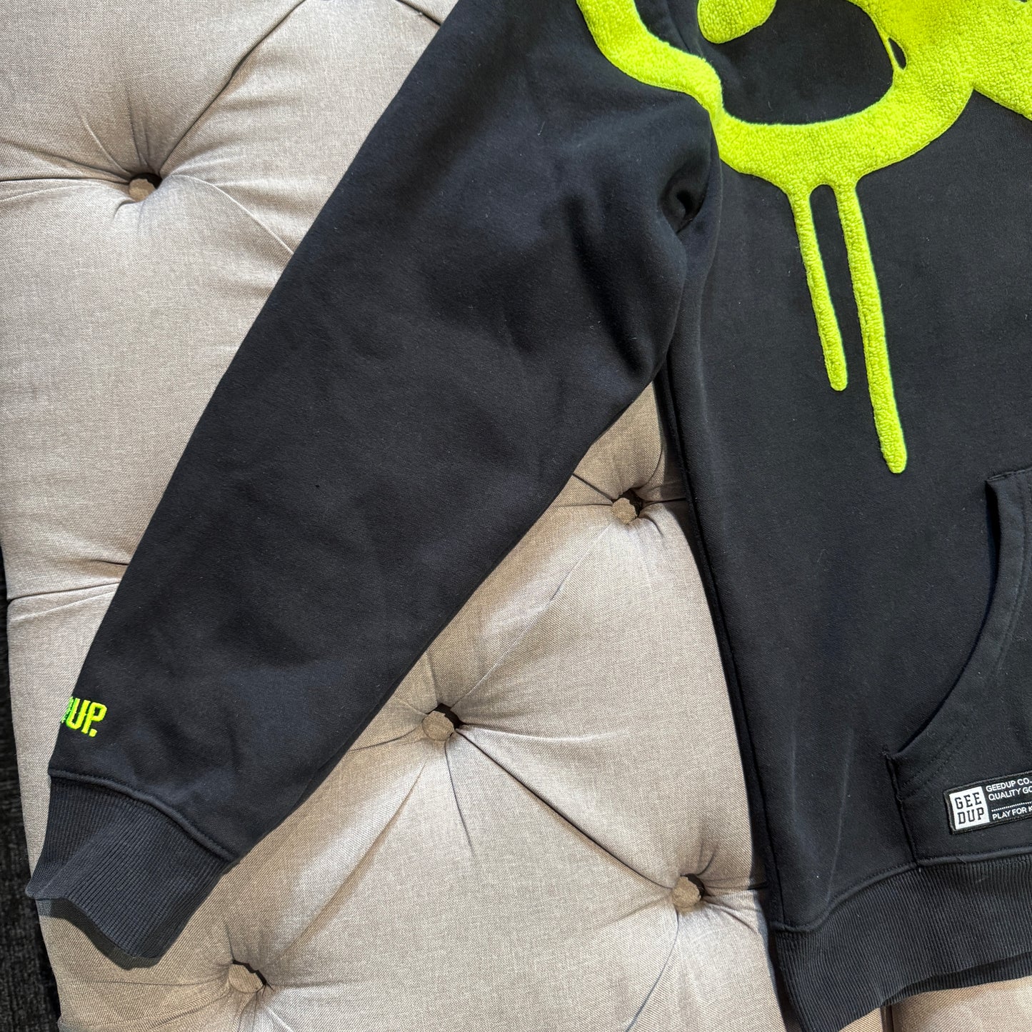 Geedup Handstyle Hoodie 'Black Volt' (Second hand)