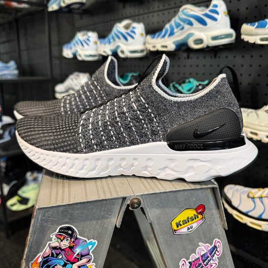 Nike React Phantom Run 2 'Black White' (Second hand)