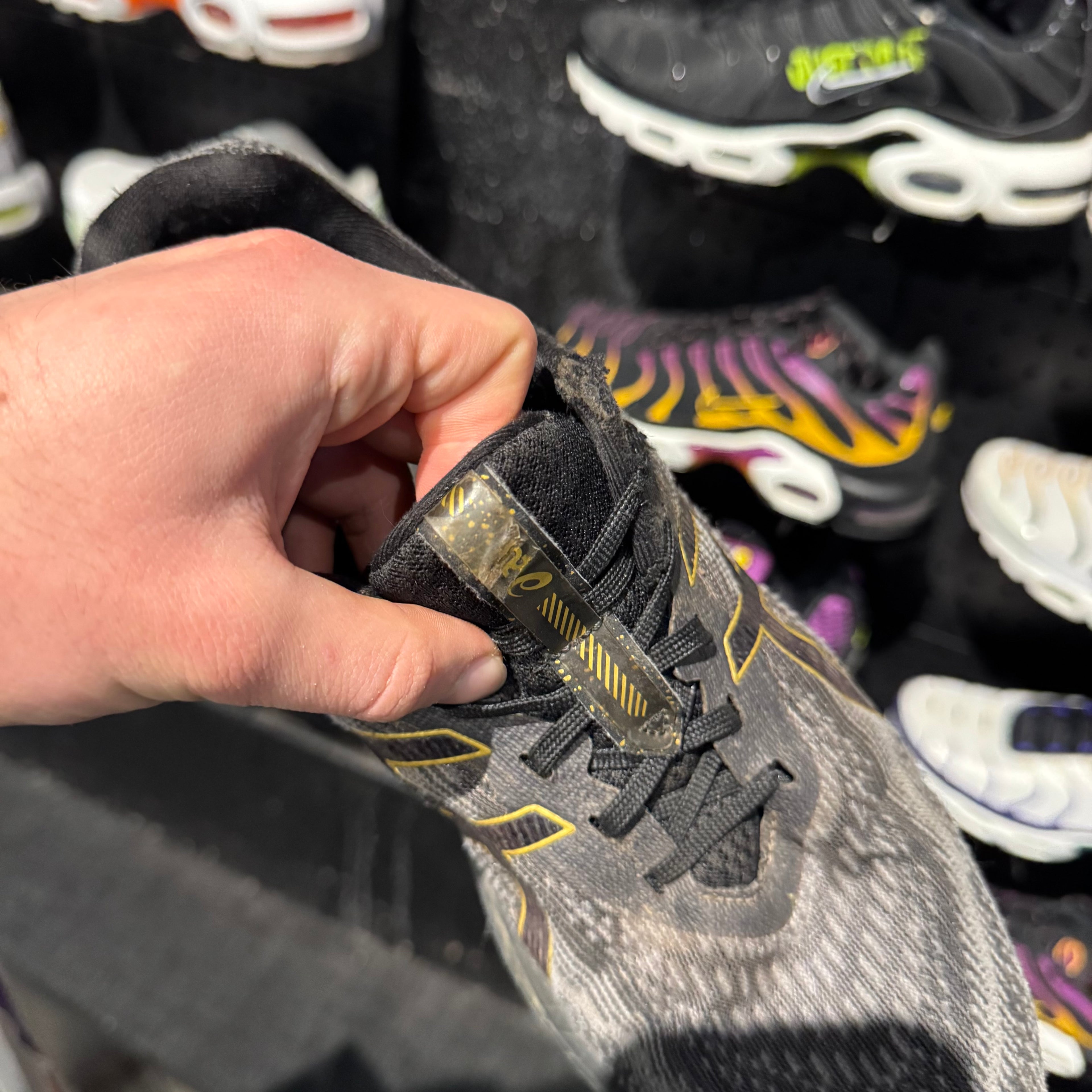 Asics Gel-Quantum 180 7 'Graphite grey gold' (Second hand)