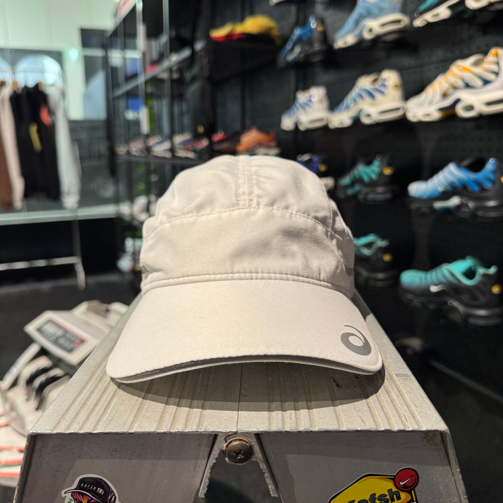 Asics Reflective Brim Logo Cap 'White' (Second hand)