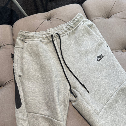 Nike Tech Fleece Track Pants 'Grey' (Second hand)