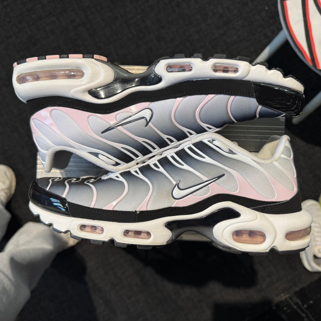 Nike Air Max Plus TN 'Black Pink Foam' (Second hand)