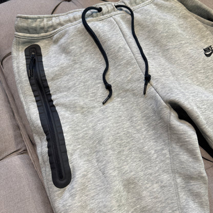 Nike Tech Fleece Pants 'Grey' (Second hand)