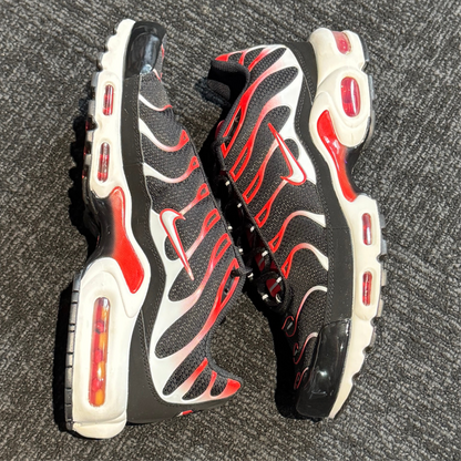 Nike Air Max Plus 'TN' Black White University Red (Second hand)