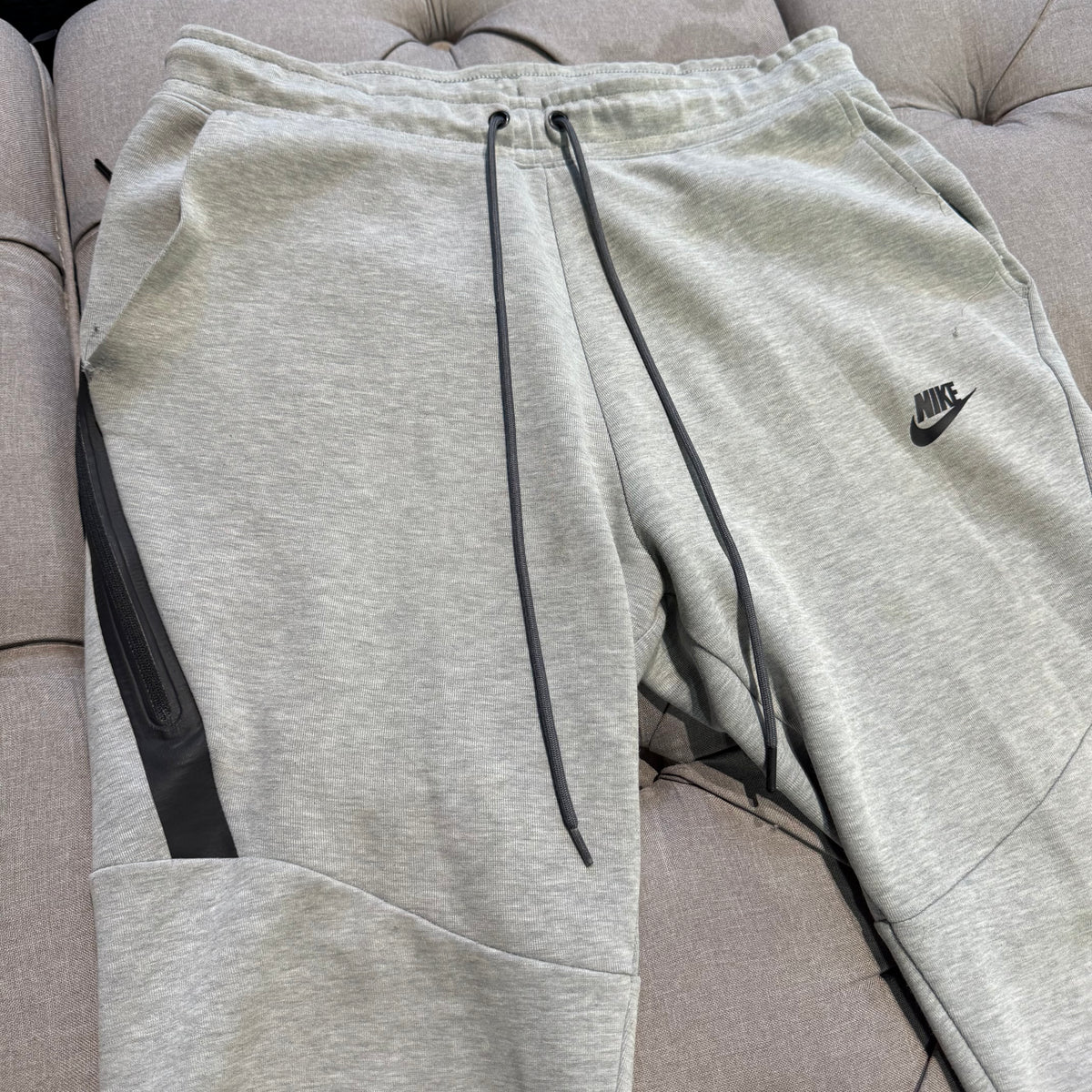 Nike Tech Fleece Pants 'Grey' (Second hand)