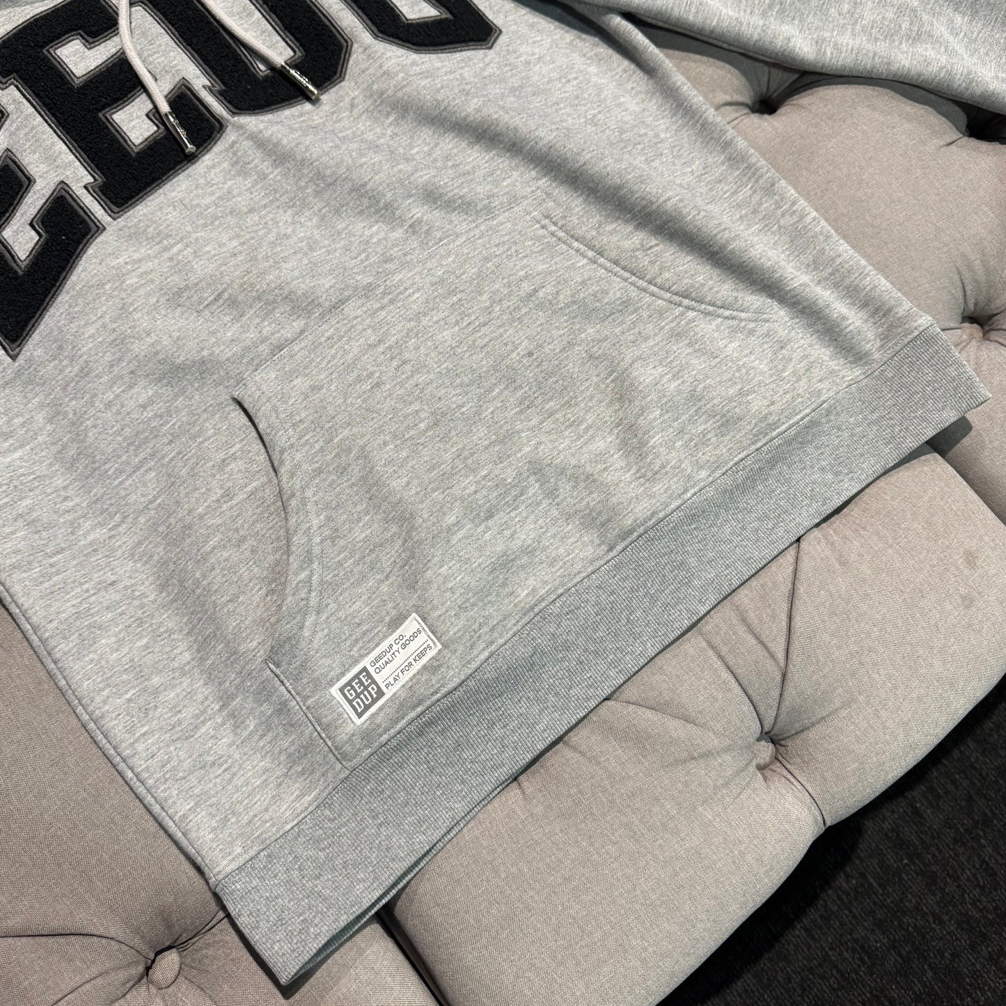 Geedup Team Logo Hoodie 'Grey Black' (Second hand)