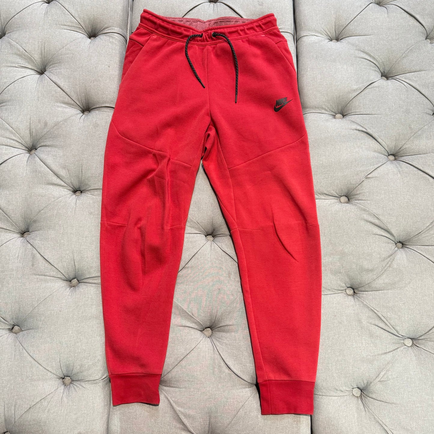 Nike Tech Fleece Track Pants 'Red' (Second hand)