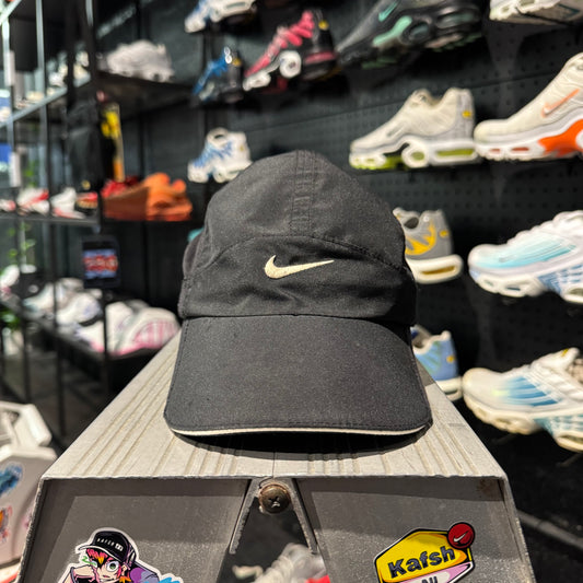 Nike Featherlight Cap 'Black White ' (Second hand)
