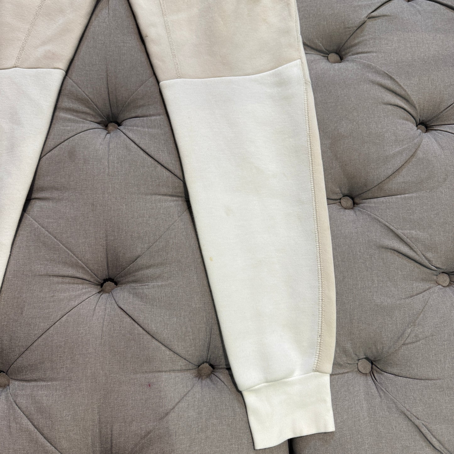 Nike Tech Fleece Pants 'Two Tone Cream' (Second hand)