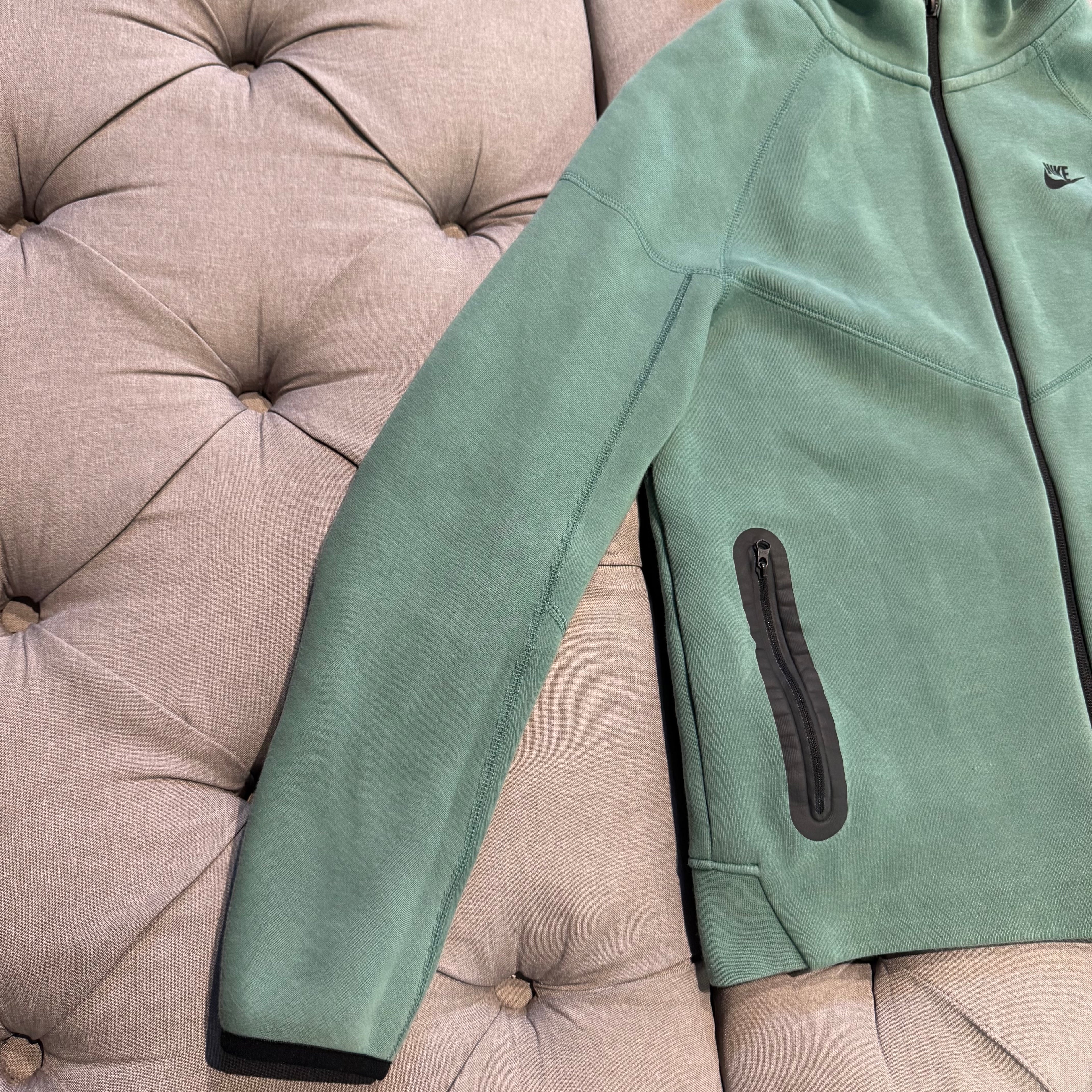 Nike Tech Fleece Jacket 'Forest Green' (Second hand)