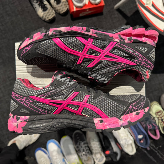 Asics GT-1000 3 'Black Pink Ribbon' (Second hand)