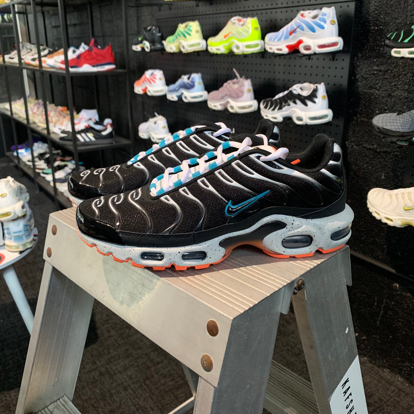 Nike Air Max Plus 'TN' Black Teal Coral (Second hand)