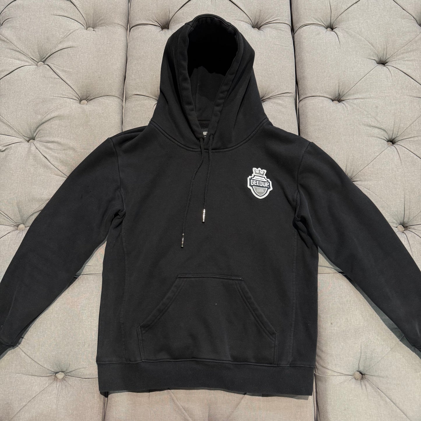 Geedup Since 2010 Emblem Logo Hoodie 'Black' (Second hand)