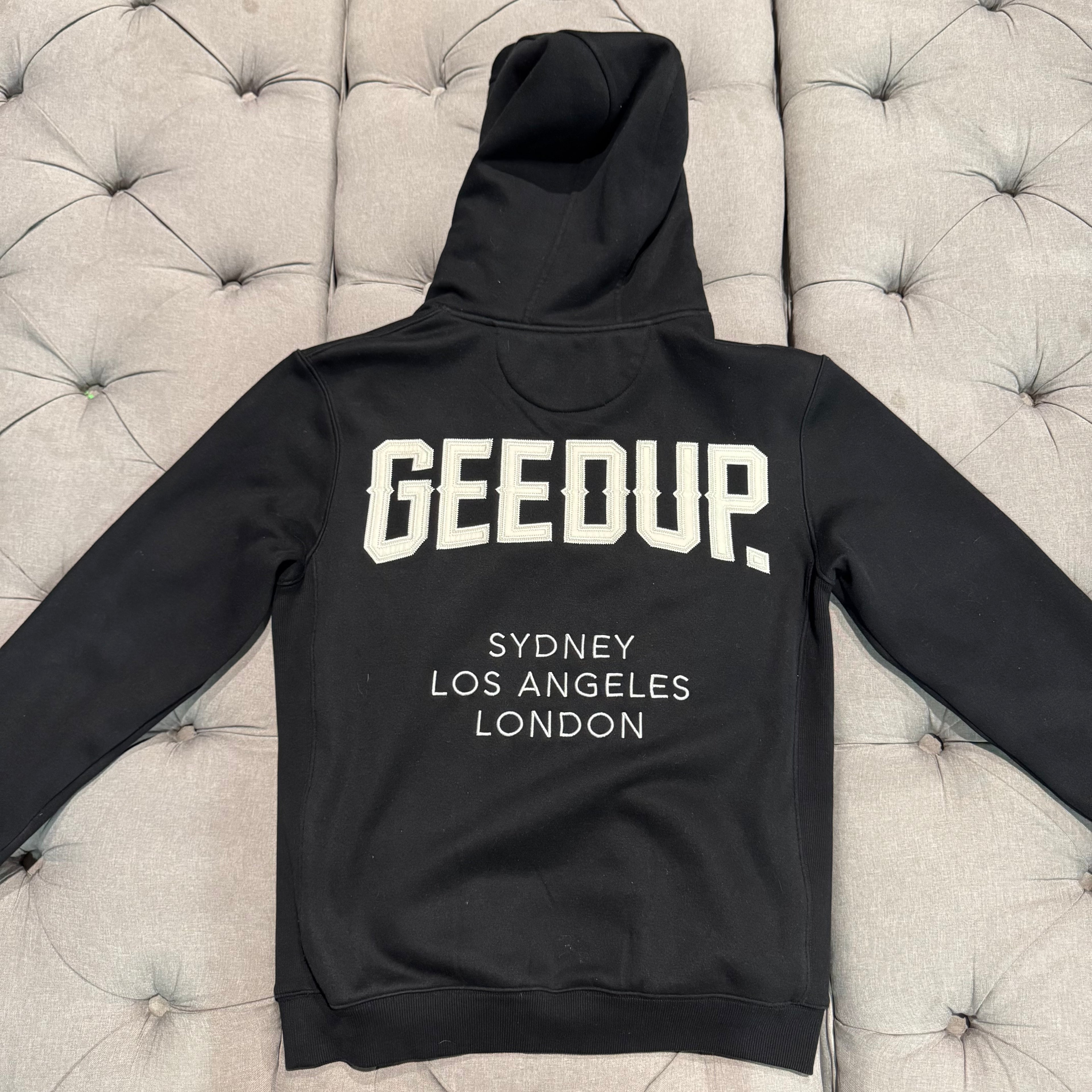 Geedup Cities Hoodie 'Black White' (Second hand)