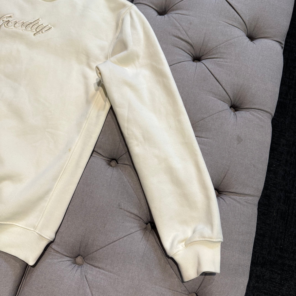Geedup OS Script Crewneck 'Cream' (Second hand)