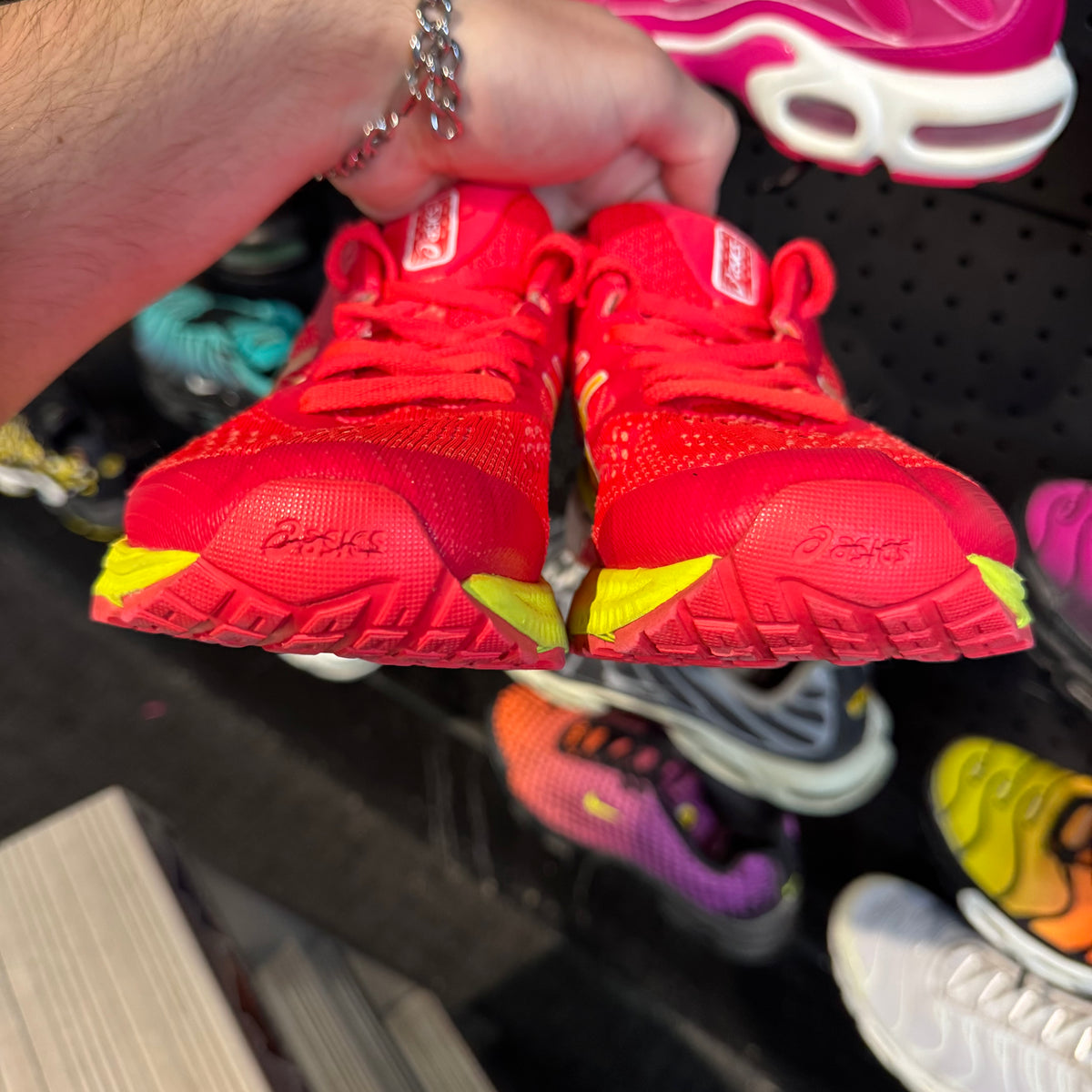 Asics Gel Kayano 26 'Laser Pink Sour Yuzu' (Second hand)