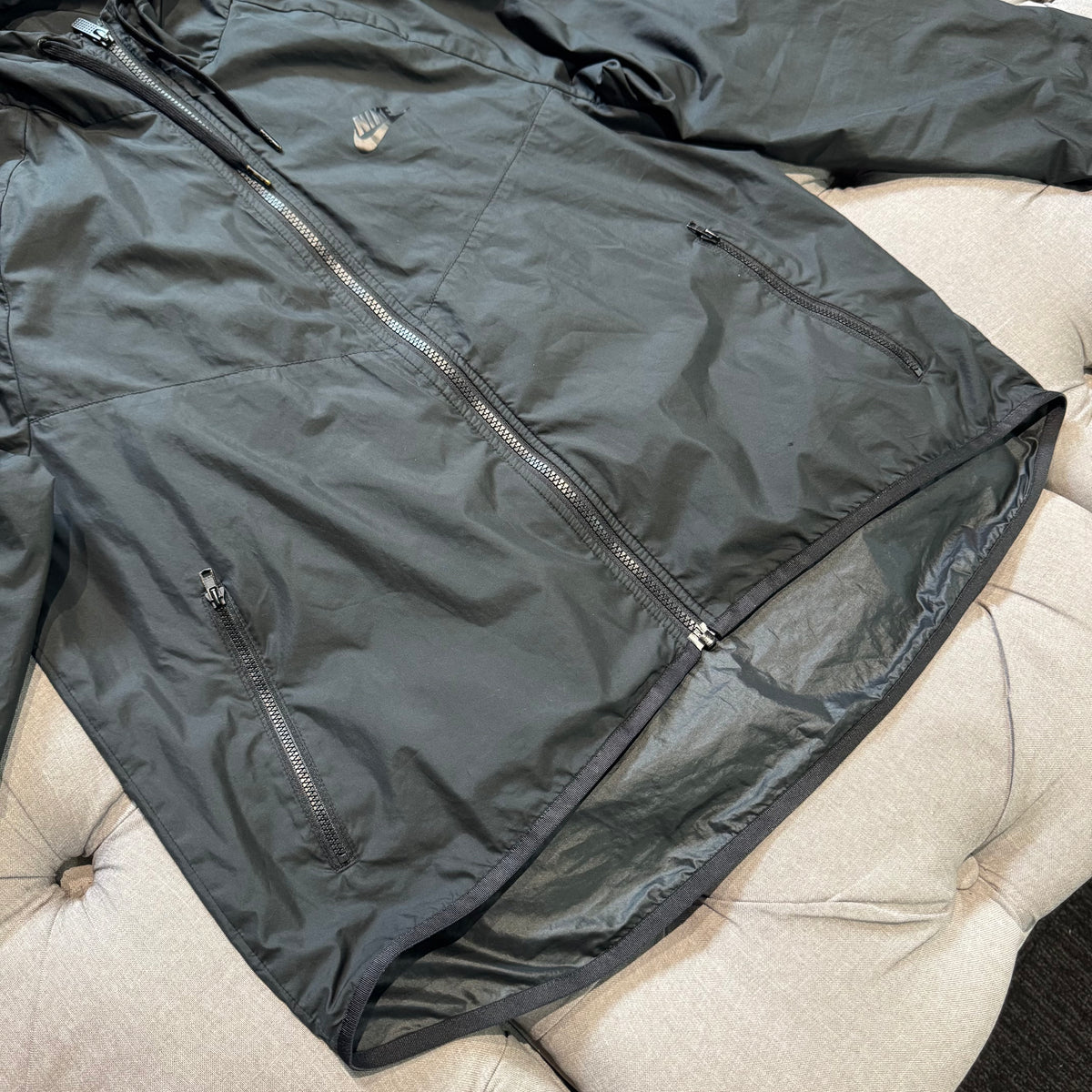 Nike Windbreaker Jacket 'Triple Black' (Second hand)