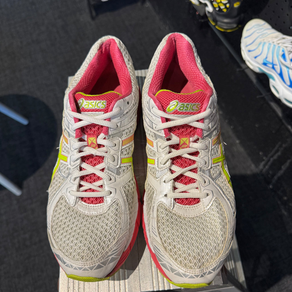 Asics GT-2000 2 'Pink Black Rose Gold' (Second hand)