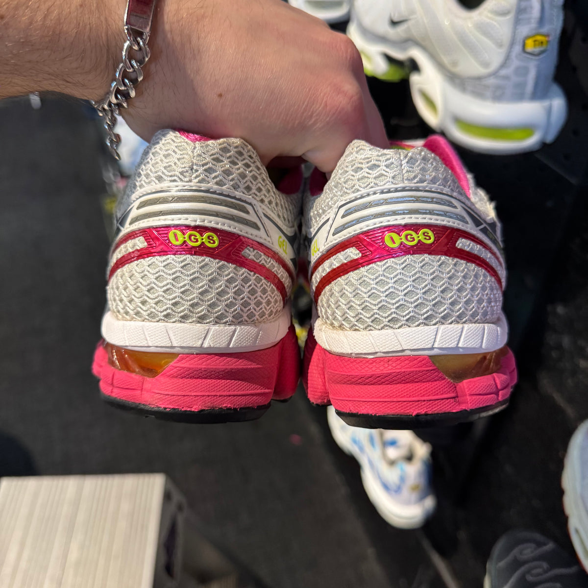 Asics GT-2000 2 'Pink Black Rose Gold' (Second hand)