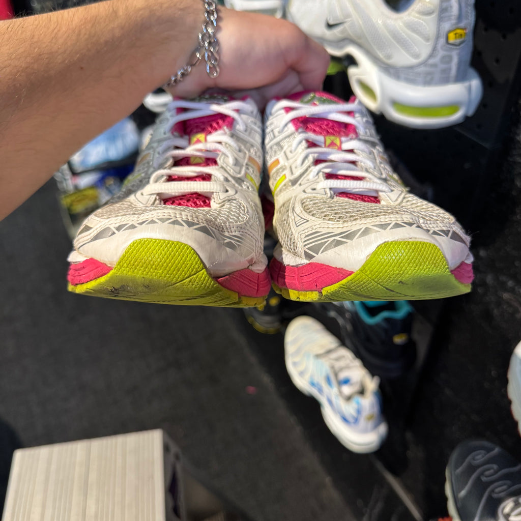 Asics GT-2000 2 'Pink Black Rose Gold' (Second hand)