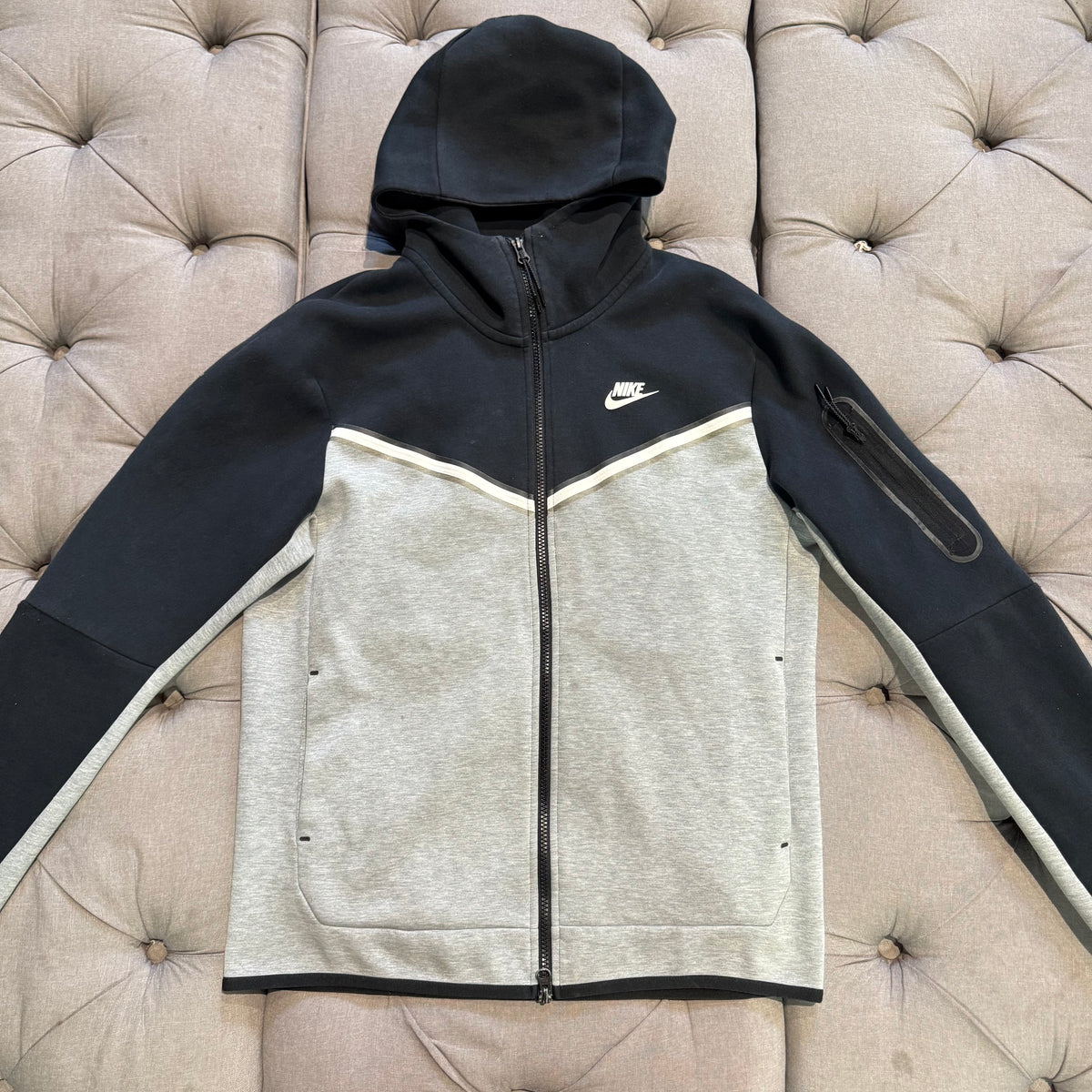 Nike Tech Fleece Jacket 'Black Grey' (Second hand)
