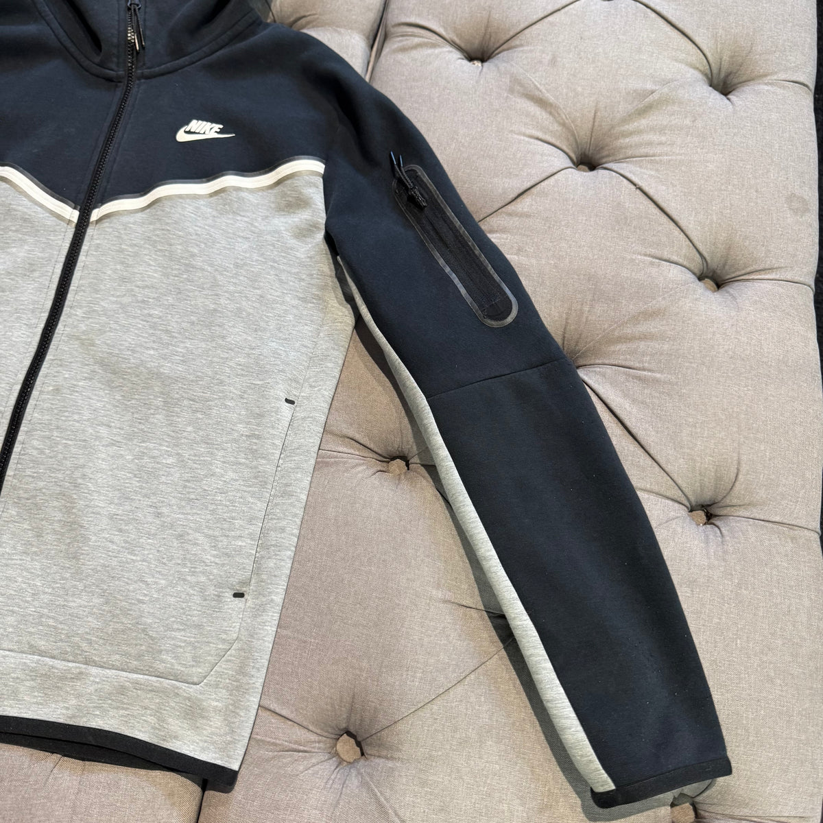 Nike Tech Fleece Jacket 'Black Grey' (Second hand)