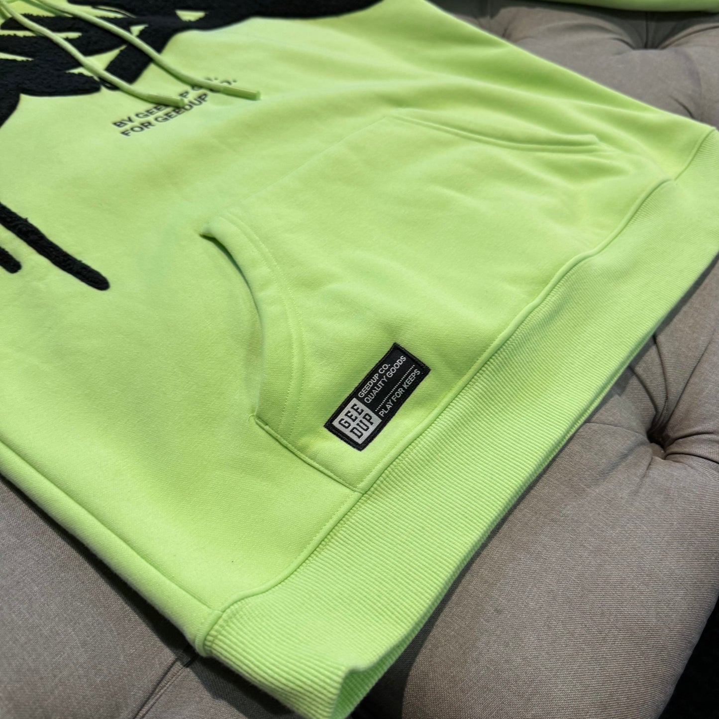 Geedup Handstyle Hoodie 'Pastel Green Black' (Second hand)